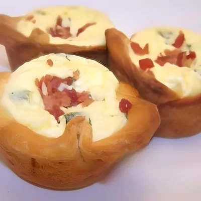 bacon egg cups