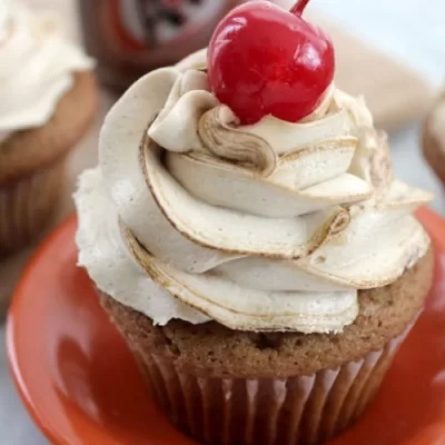 Delicious Root Beer Float Cupcakes: A Sweet Treat to Savor