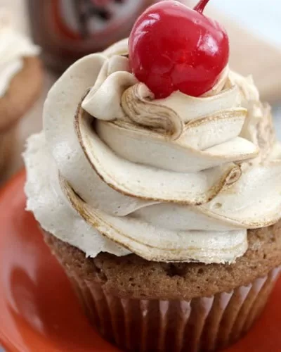 Root Beer Float Cupcakes