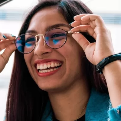 Versatile Eyewear Solutions: Clip-On Glasses and Prescription Sunglasses