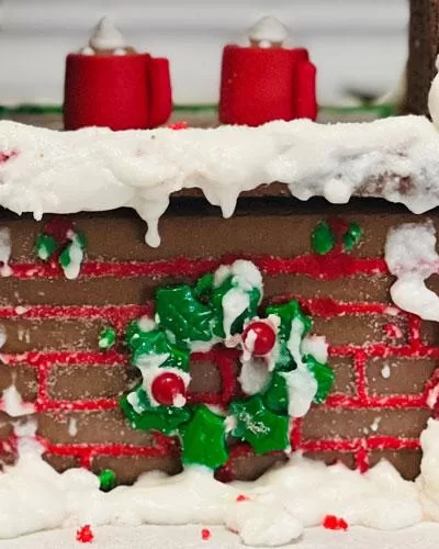 unique gingerbread house
