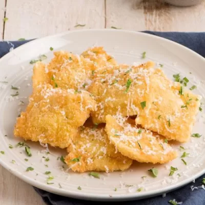 Crispy Ravioli Recipe with Marinara Dipping Sauce